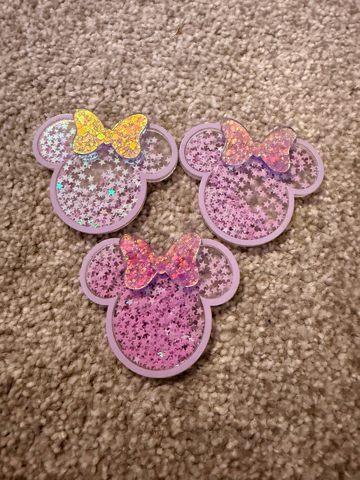 Minnie Mouse shakers
