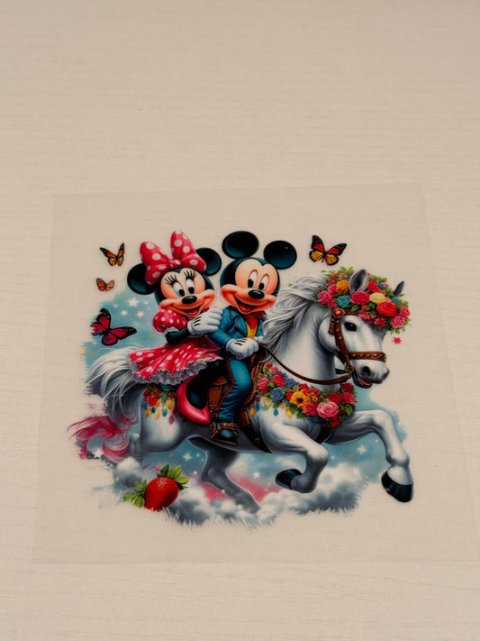 Mickey Minnie on horse