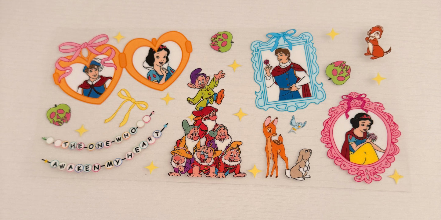 Snow white characters