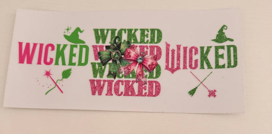 Green and pink wicked